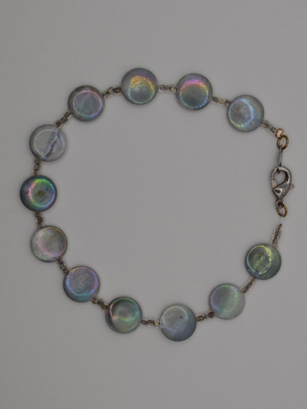 Irridescent Shell Bracelet - Picture 2 of 4